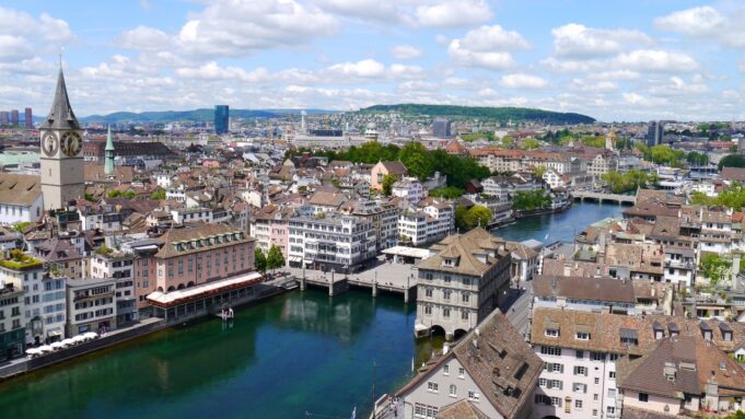 İsviçre’de En Çok Aranan 9 Meslek 2025 İsviçre’de En Çok Aranan 9 Meslek 2025